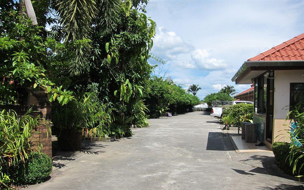 Oasis Resort Krabi town Esterno foto