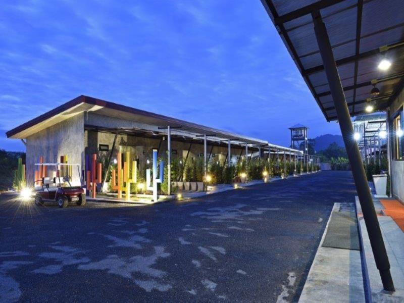 Oasis Resort Krabi town Esterno foto